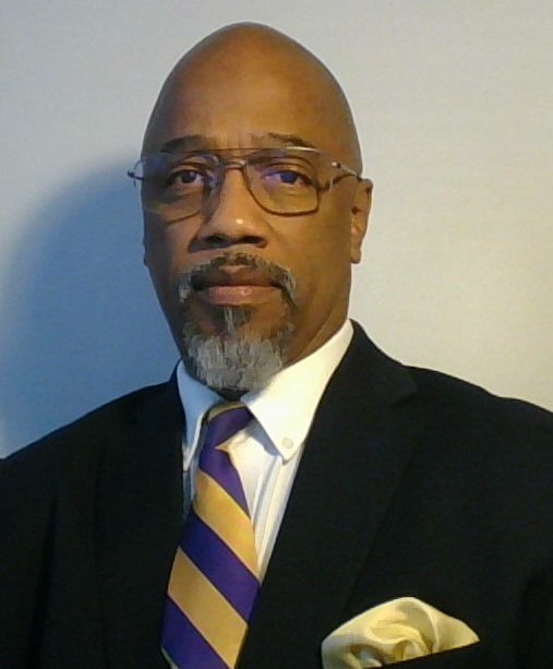 headshot of Dr. William Woods