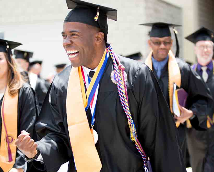 UAGC grad 