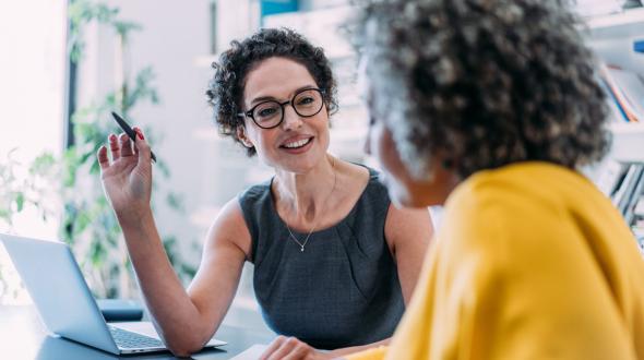 what is a management consultant