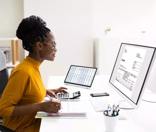 lady on computer