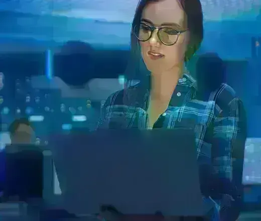 Lady on laptop