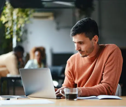 online vs traditional business administration degree