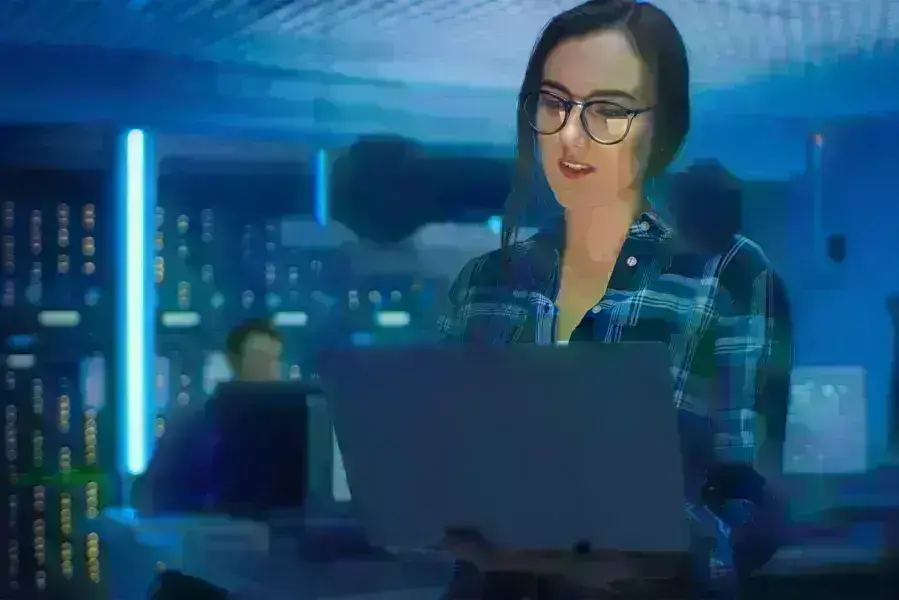 Tech lady on laptop