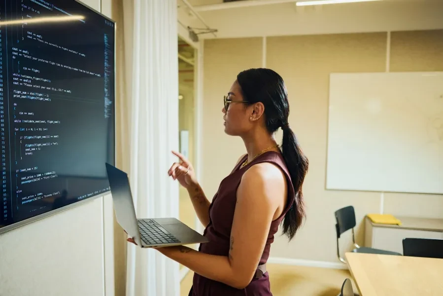 AI Leadership Skills: Technology-Driven Management