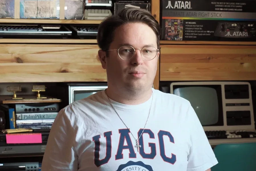 How UAGC Alum Andrew Williamson Turned a Nonlinear Path into a Business Degree