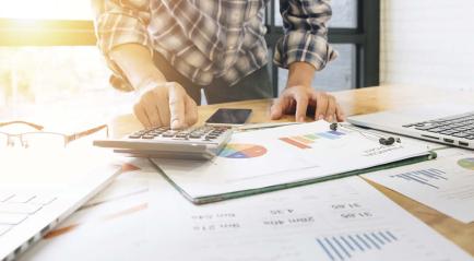 Finance Degree vs. Accounting Degree: What’s the Difference?