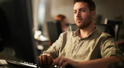 How to Identify and Avoid a Job Scam