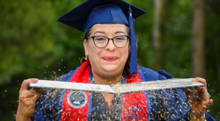 Top Tips to Taking Great Commencement Photos